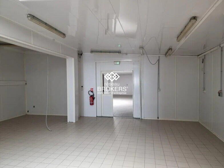 Local d’activités dans Vendargues à louer - Photo de l’immeuble – Image 1 sur 11