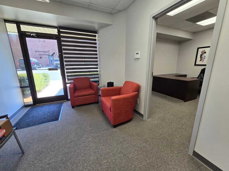 4700 Lebanon Rd, Mint Hill, NC à louer - Hall d’entrée – Image 2 sur 23