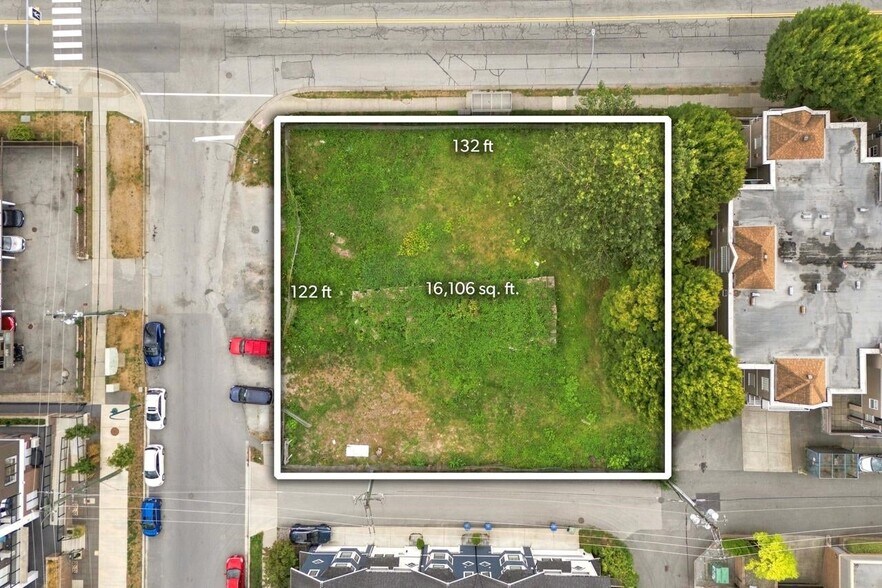 2381 Shaughnessy St, Port Coquitlam, BC à vendre - Photo de l’immeuble – Image 2 sur 5