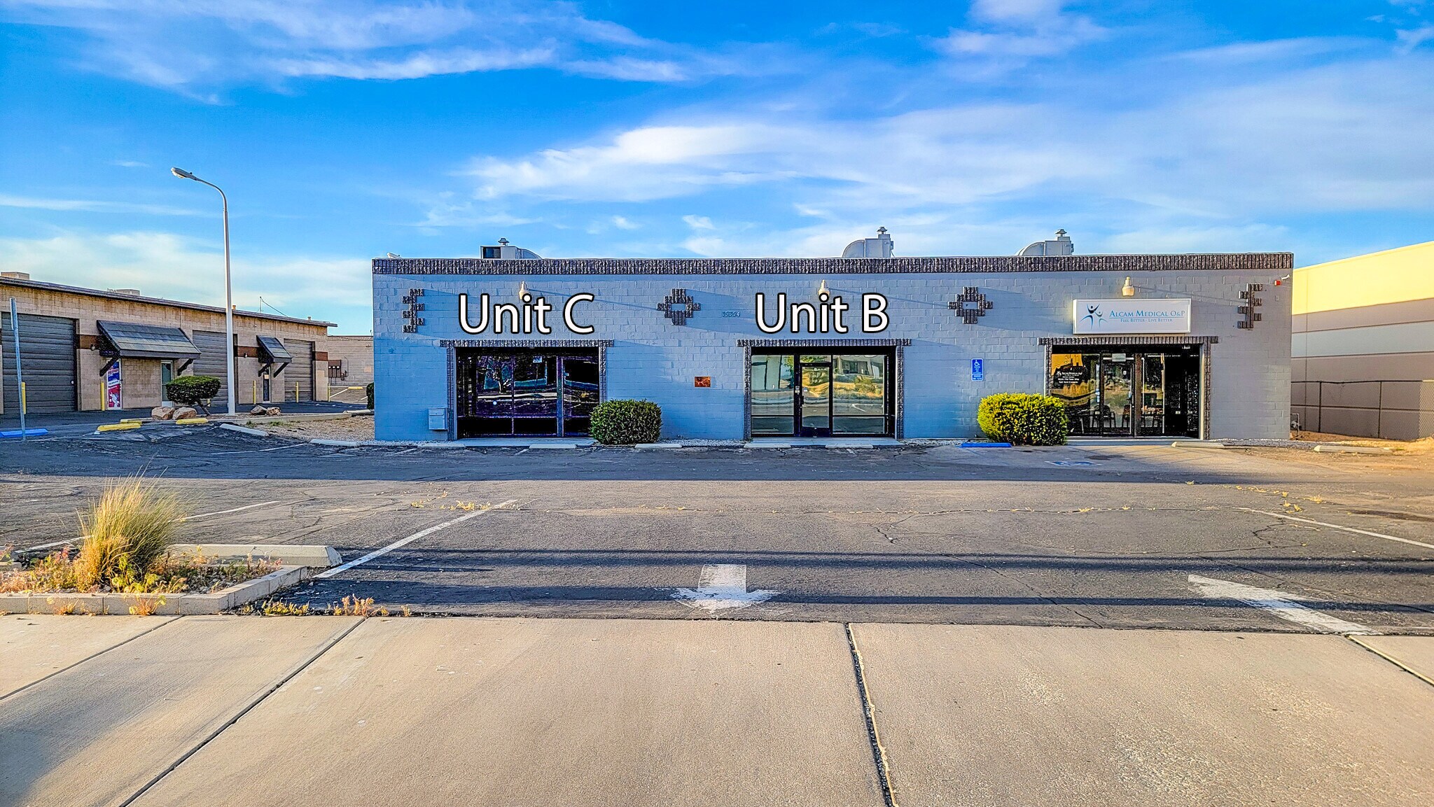 15354 Bonanza Rd, Victorville, CA à louer Photo principale– Image 1 sur 5