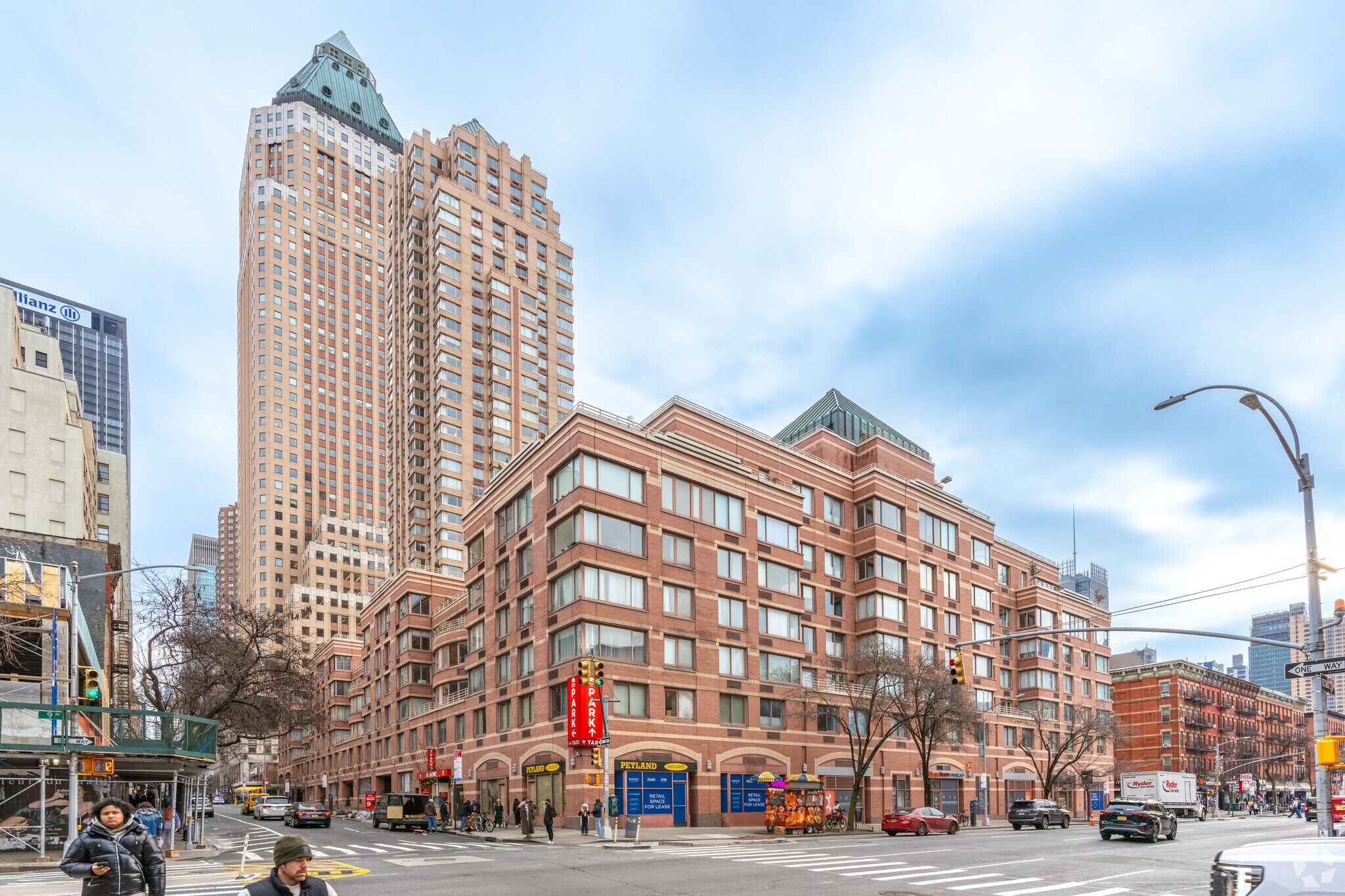 353 W 49th St, New York, NY à vendre Photo principale– Image 1 sur 16