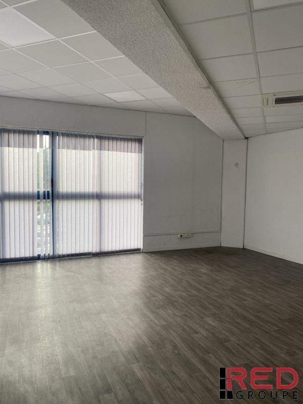 Bureau dans Aubagne à louer Photo intérieure– Image 1 sur 6