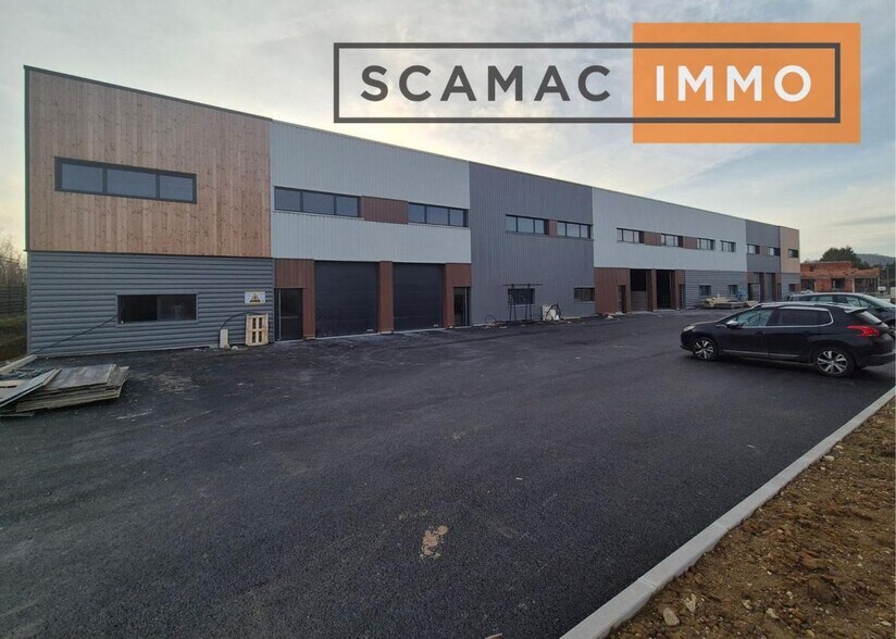 Industriel/Logistique dans Viarmes à louer - Photo de l’immeuble – Image 2 sur 5