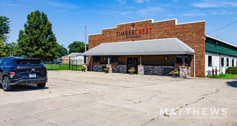 Timbercrest Veterinary Service | CareVet portefeuille de 2 biens à vendre sur LoopNet.fr - Photo de l’immeuble – Image 3 sur 6