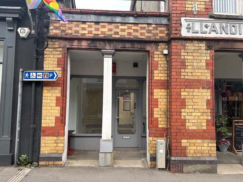56 Rhosmaen St, Llandeilo à louer Photo de l’immeuble– Image 1 sur 2