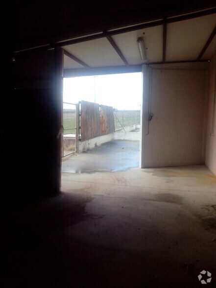 Industriel/Logistique dans Valverde del Majano, Segovia à vendre - Photo de l’immeuble – Image 2 sur 5