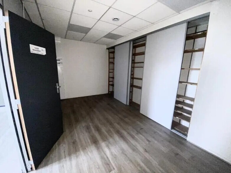 Bureau dans Eaubonne à louer - Photo de l’immeuble – Image 2 sur 5