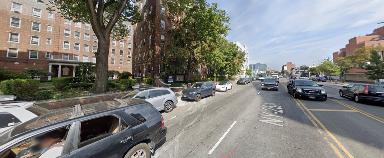 141-25 Northern Blvd, Flushing, NY à louer Autre– Image 1 sur 14