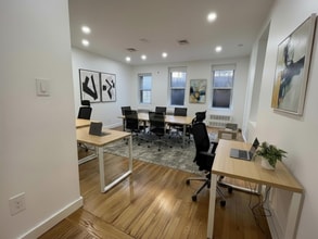 9 E 53rd St, New York, NY à louer Photo intérieure– Image 2 sur 13