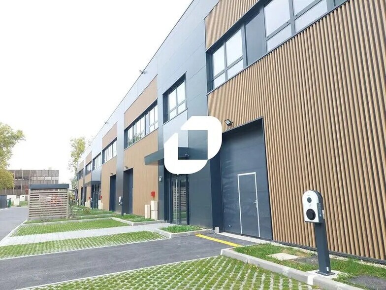 6 Bis Rue Denis Papin, Trappes à louer - Photo de l’immeuble – Image 2 sur 15