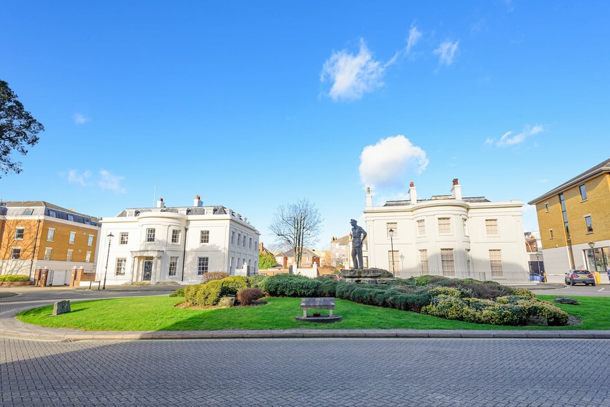 4 Grosvenor Sq, Southampton à louer - Photo de l’immeuble – Image 3 sur 3
