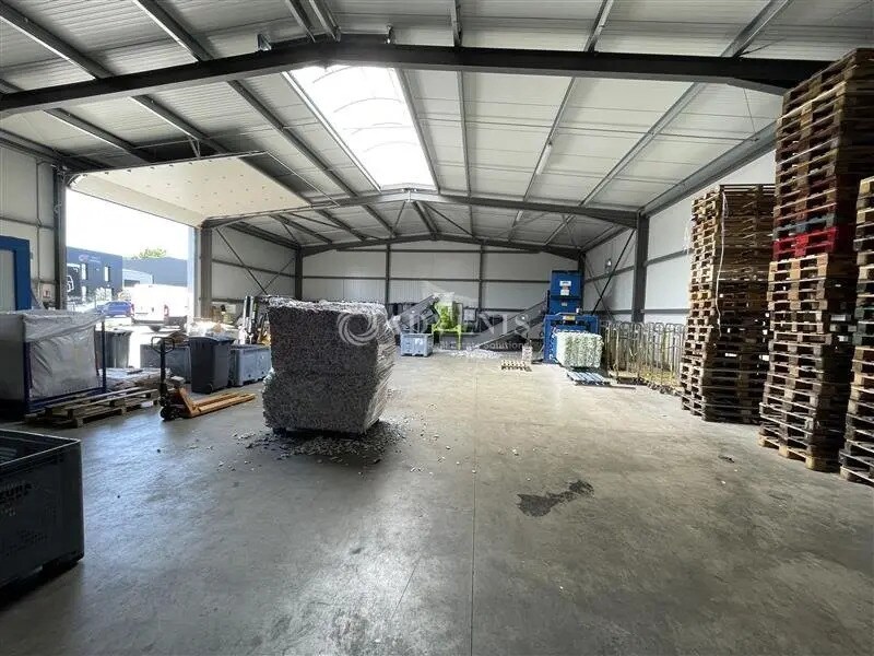 Local d’activités dans Saint-Loubès à louer Photo intérieure– Image 1 sur 5