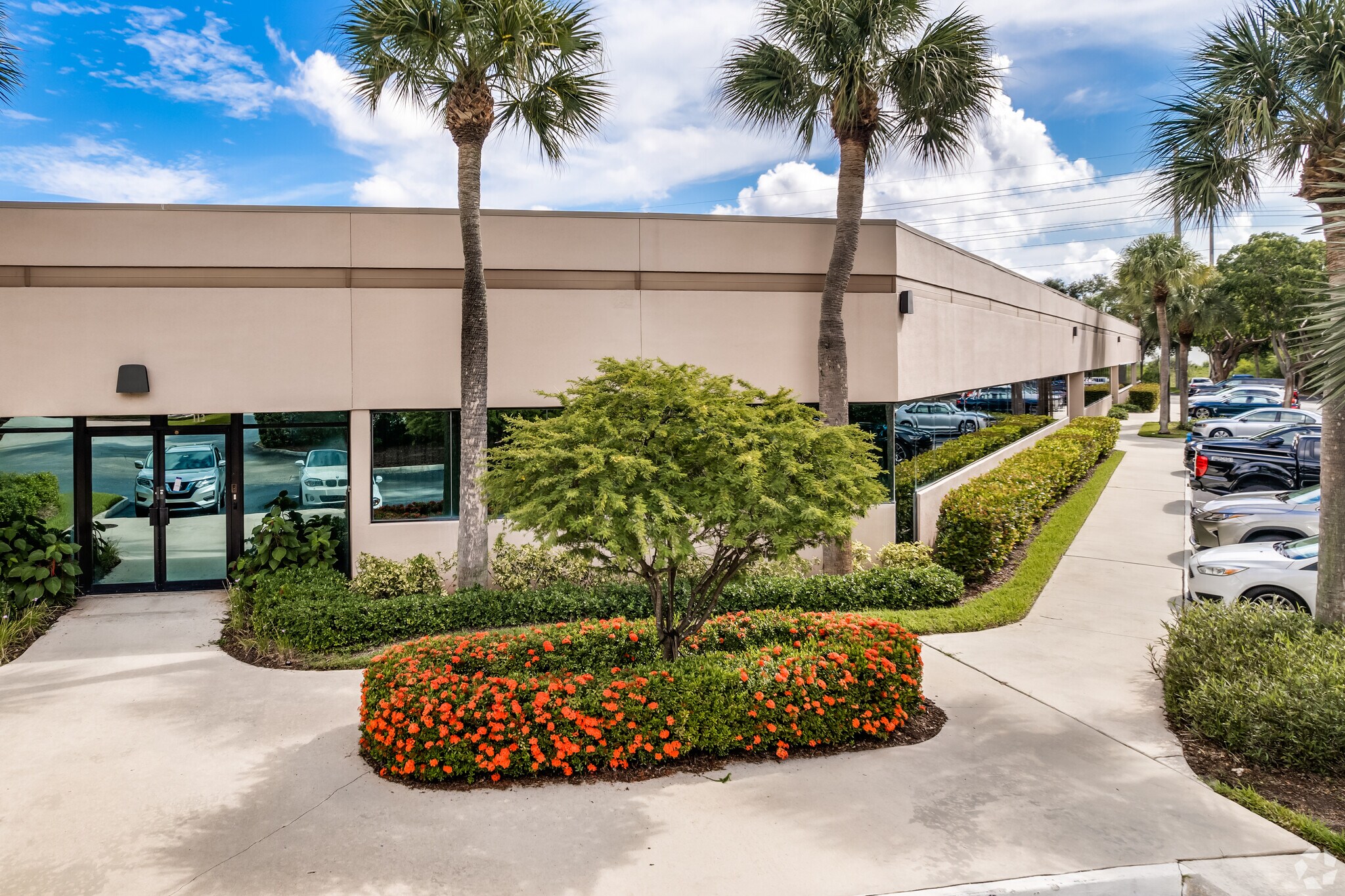 751 Park of Commerce Dr, Boca Raton, FL à louer Photo de l’immeuble– Image 1 sur 6