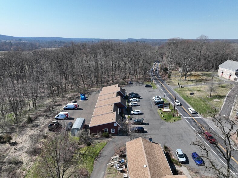 5667 York Rd, Lahaska, PA à louer - Photo de l’immeuble – Image 3 sur 6