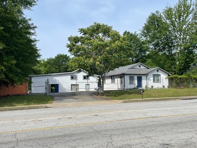 1714 Atlanta Rd SE, Smyrna, GA à vendre Photo principale– Image 1 sur 7