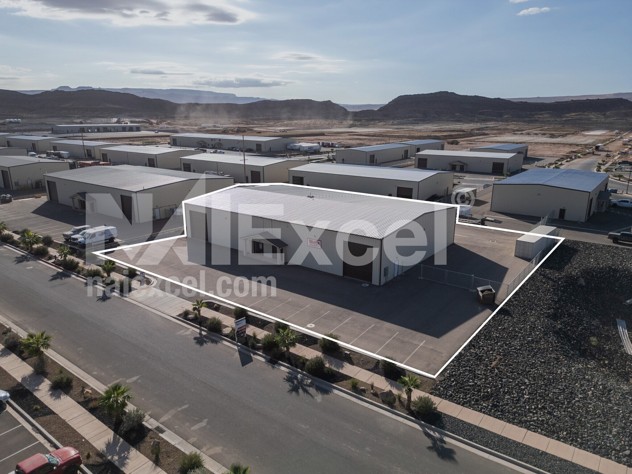 5681 860 S, Hurricane, UT à louer Photo de l’immeuble– Image 1 sur 4