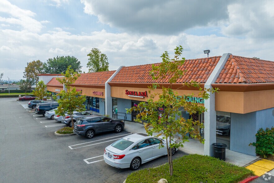 1335-1355 Foothill Blvd, La Verne, CA à vendre - Photo de l’immeuble – Image 3 sur 8