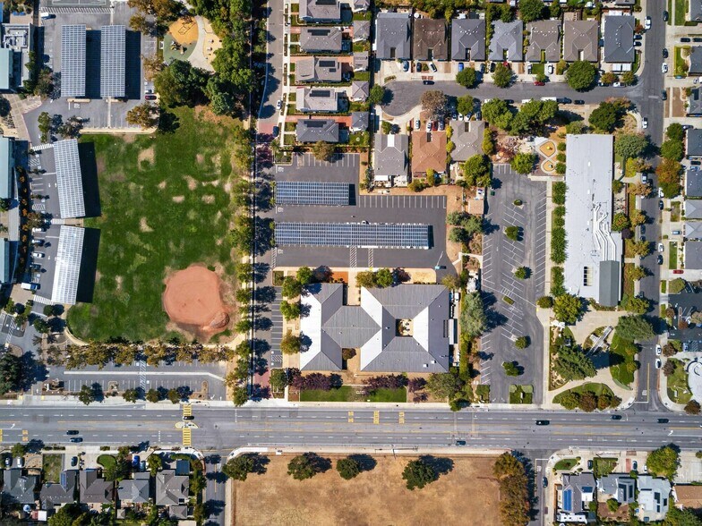 3235 Union Ave, San Jose, CA à louer - Photo de l’immeuble – Image 3 sur 34