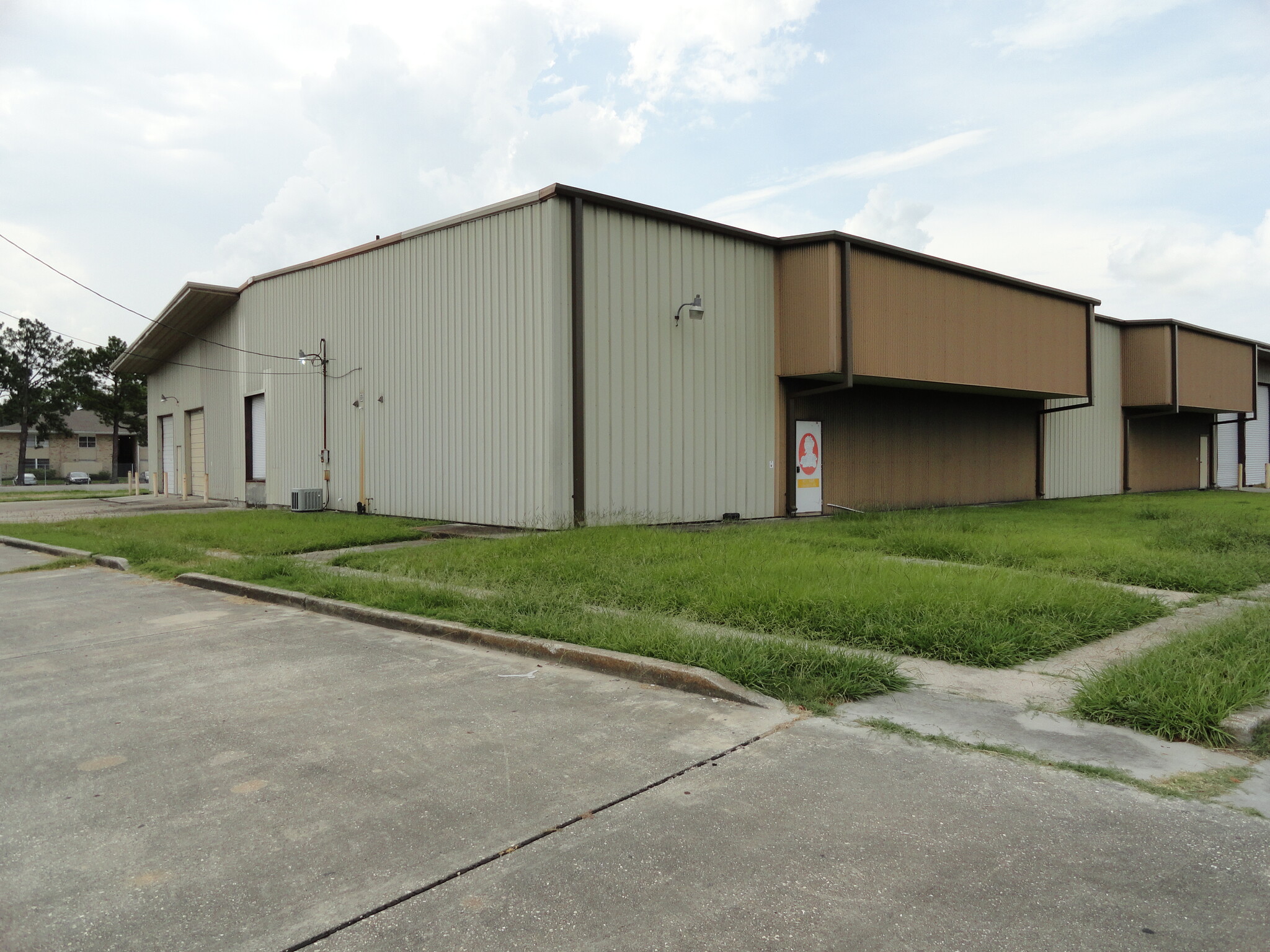 1219 Avenue H, Westwego, LA à louer Photo de l’immeuble– Image 1 sur 2