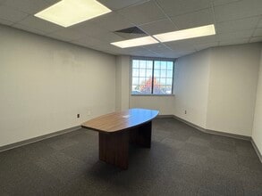 701 Cedar Lake Blvd, Oklahoma City, OK à louer Photo intérieure– Image 2 sur 5