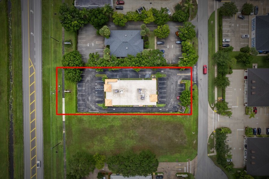 845 37th Pl, Vero Beach, FL à louer - Photo de l’immeuble – Image 3 sur 8
