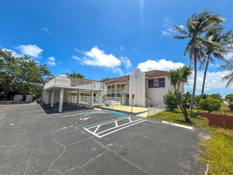 1528 S Federal Hwy, Lake Worth, FL à vendre - Photo de l’immeuble – Image 1 sur 10