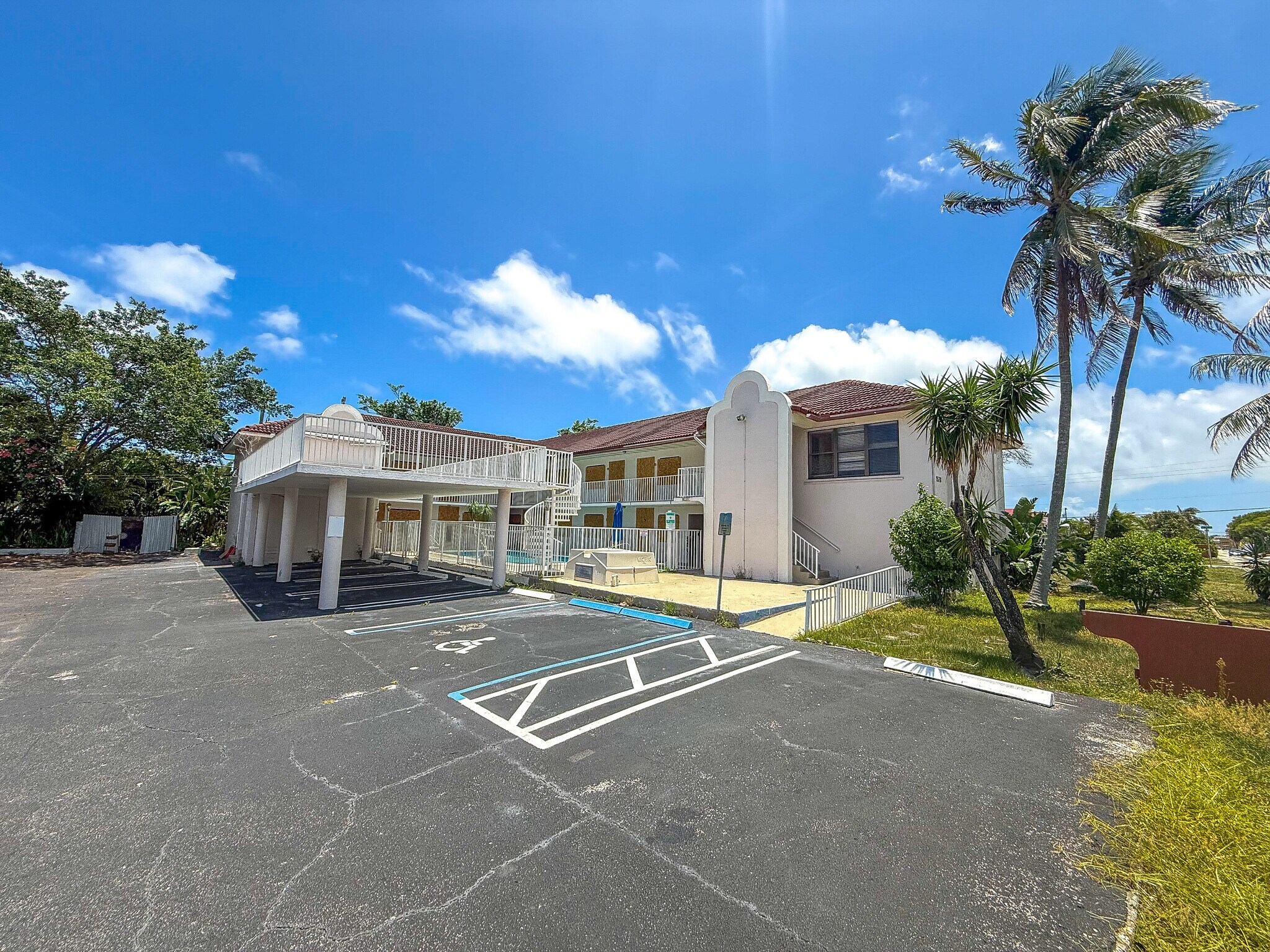 1528 S Federal Hwy, Lake Worth, FL à vendre Photo de l’immeuble– Image 1 sur 11