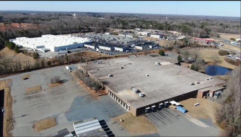 1 Parrish Dr, Randleman, NC à vendre - Photo de l’immeuble – Image 2 sur 7