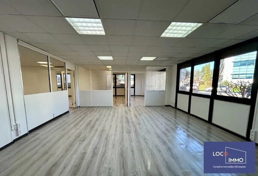 Bureau dans Mérignac à louer - Photo de l’immeuble – Image 1 sur 4