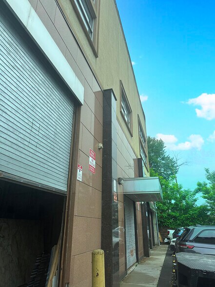 526 Richmond Ter, Staten Island, NY à vendre - Photo de l’immeuble – Image 3 sur 15