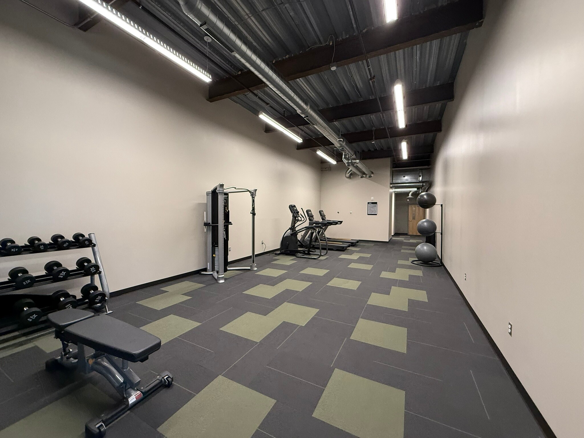 220 SW 9th St, Des Moines, IA à louer Photo intérieure– Image 1 sur 19