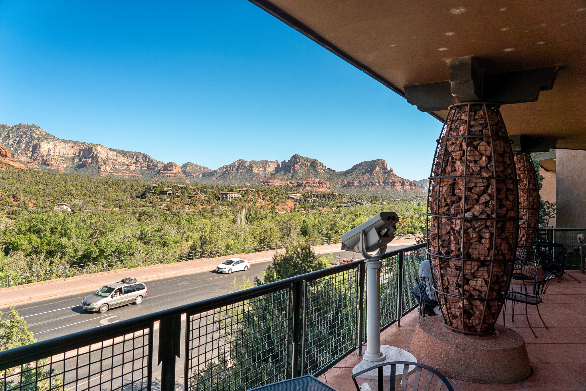 101 N State Route 89A, Sedona, AZ à louer Photo de l’immeuble– Image 1 sur 21