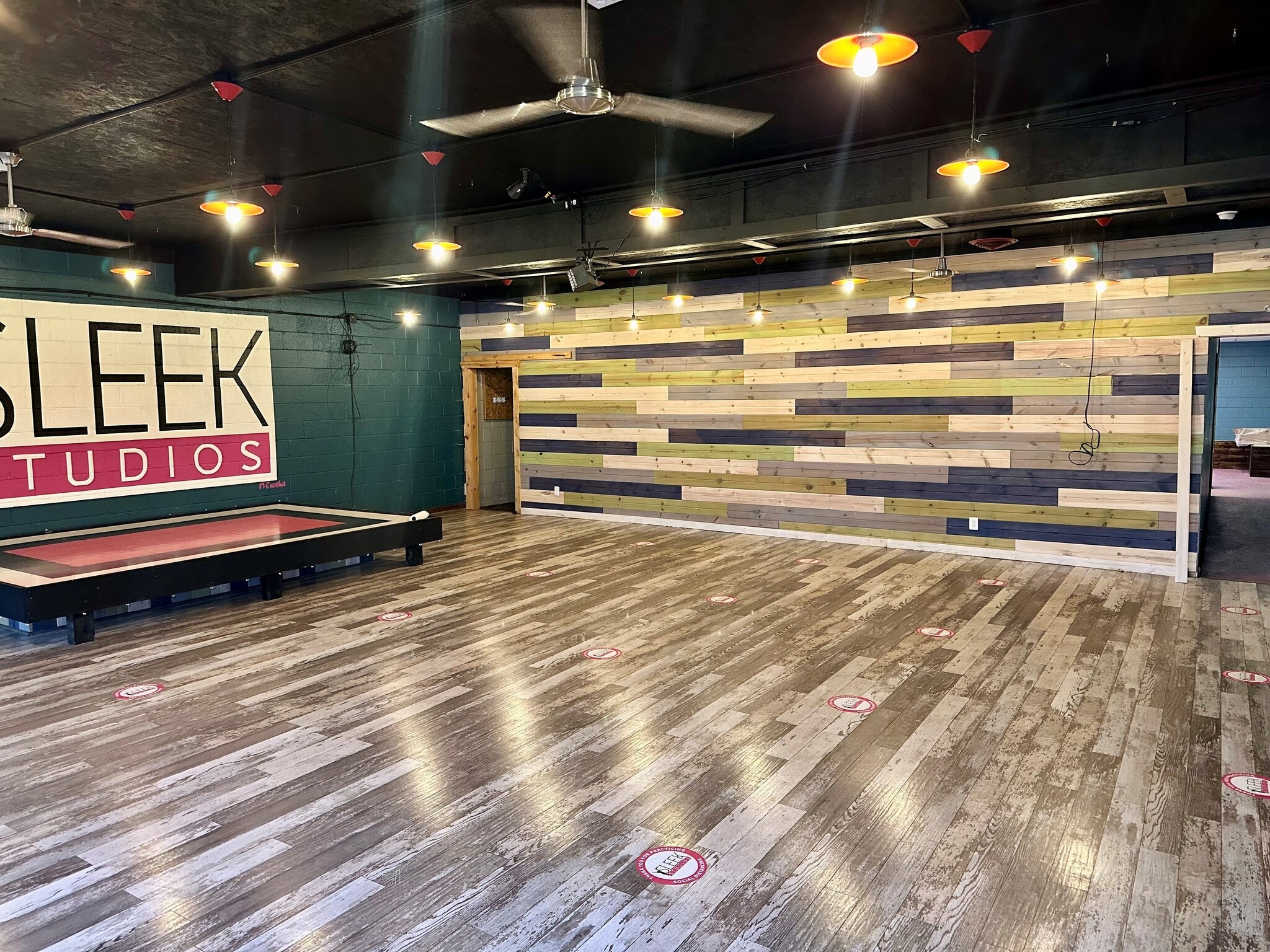 27202 Harper Ave, Saint Clair Shores, MI à louer Photo intérieure– Image 1 sur 3