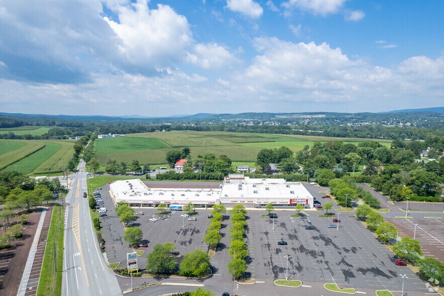 501-635 W Schuylkill Rd, Pottstown, PA à louer - Photo principale – Image 2 sur 6