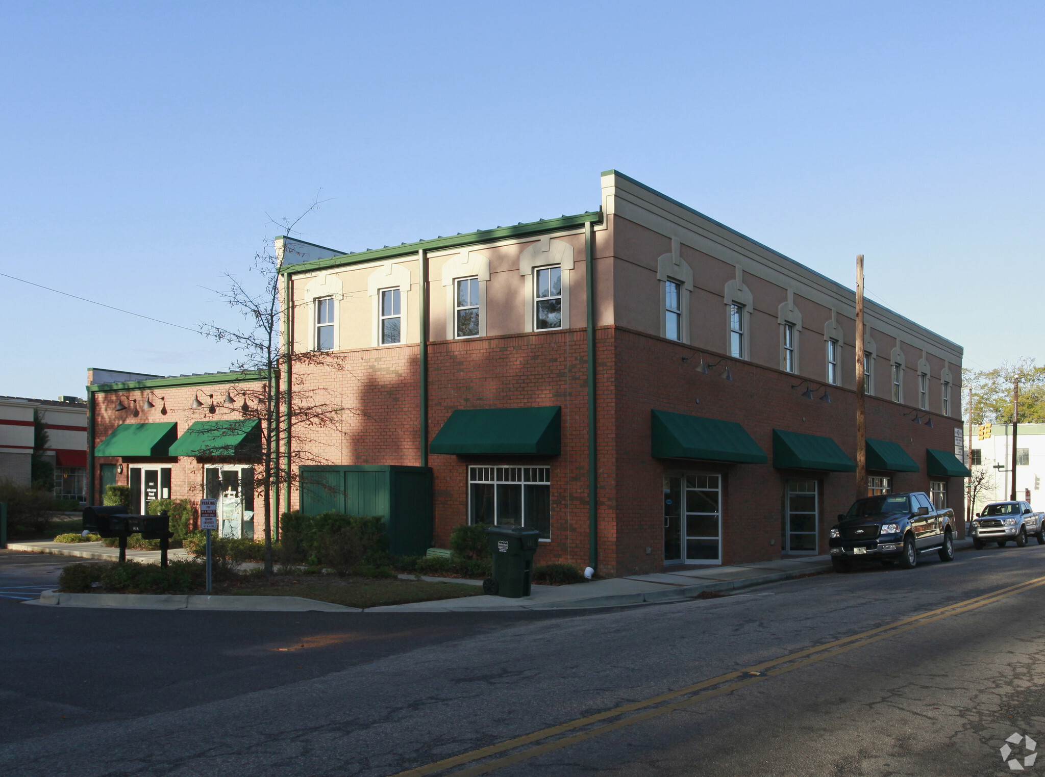 141 N Main St, Summerville, SC à louer Photo principale– Image 1 sur 16