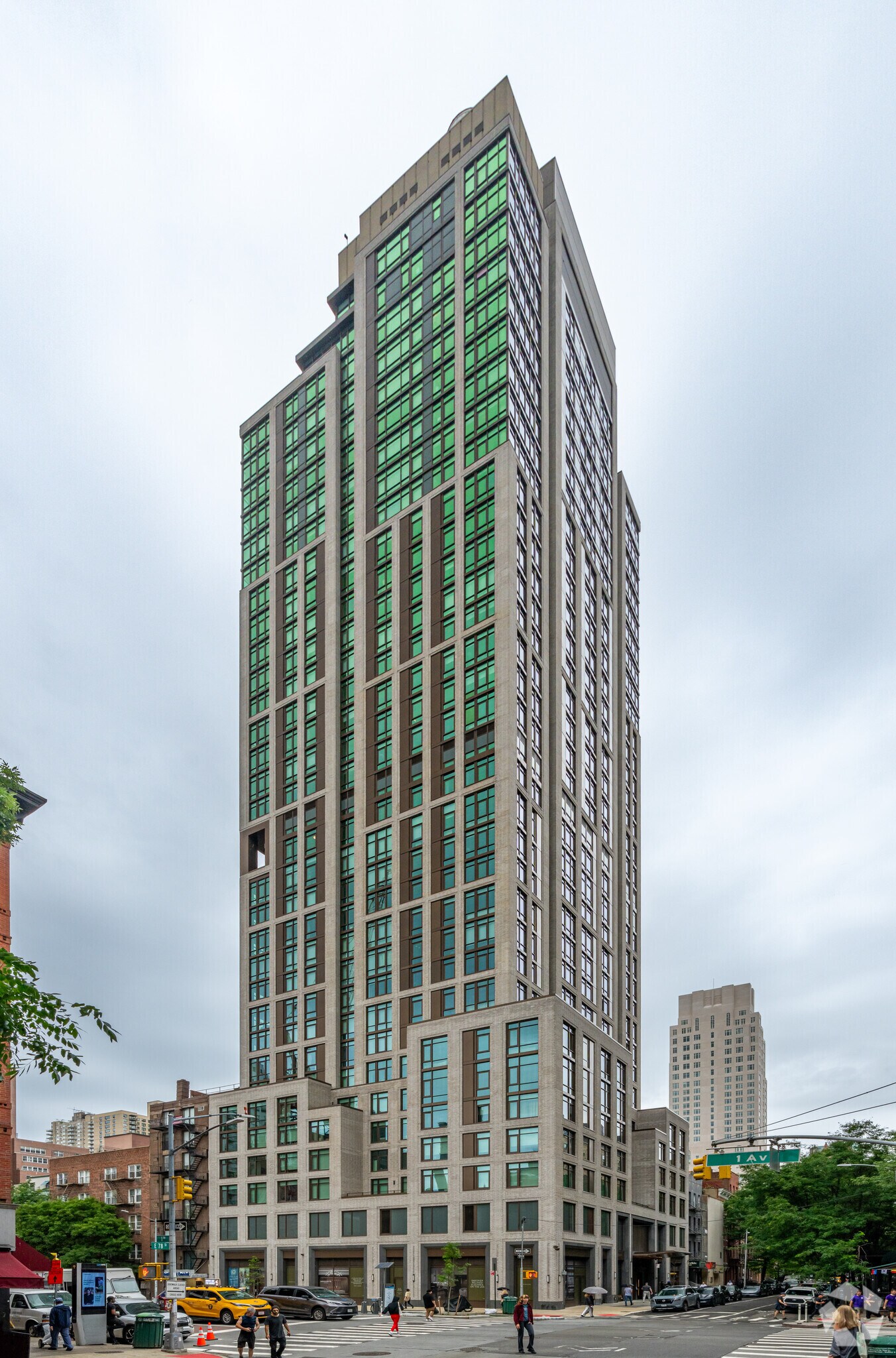 1489 2nd Ave, New York, NY à vendre Photo de l’immeuble– Image 1 sur 5