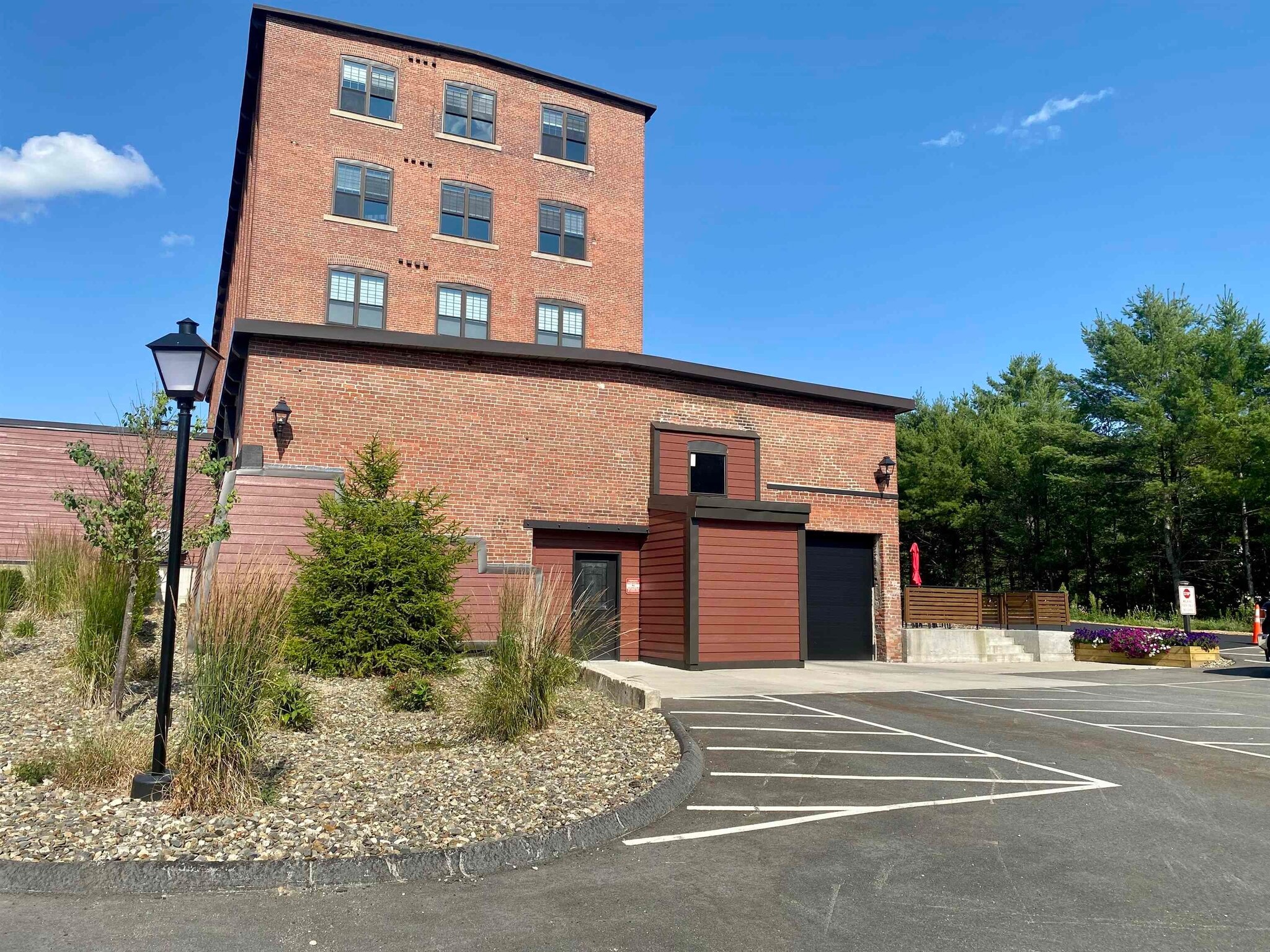 24 Beacon St, Littleton, NH à louer Photo intérieure– Image 1 sur 6