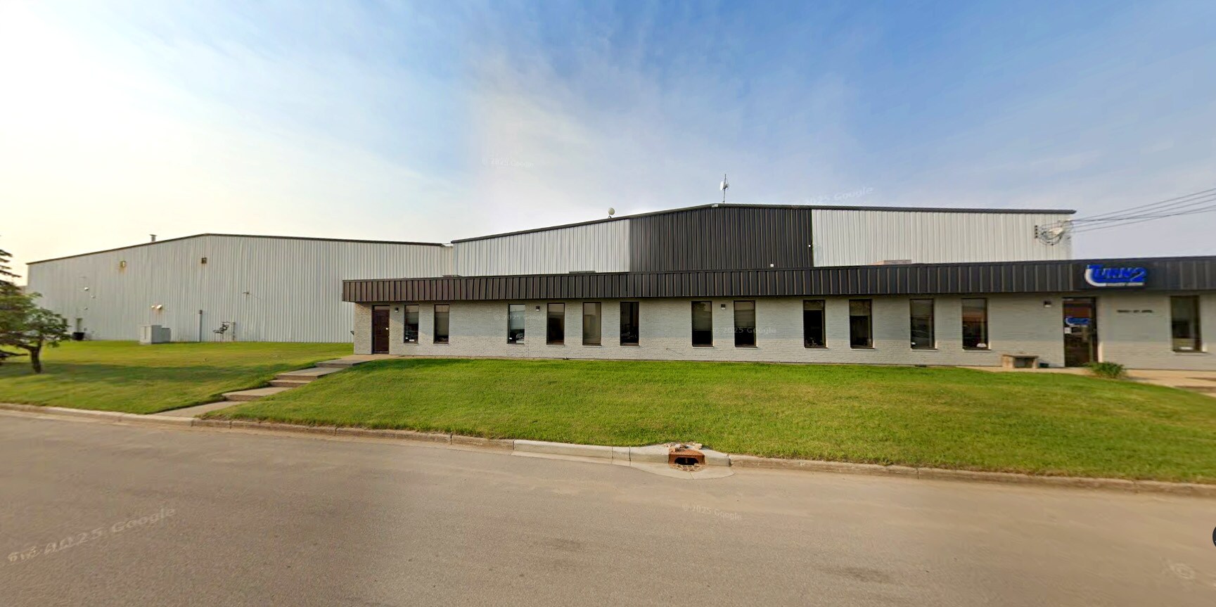 9305 27th Ave NW, Edmonton, AB à louer Photo principale– Image 1 sur 16