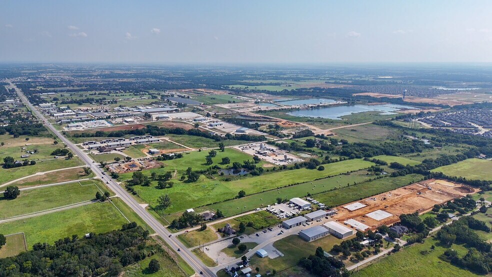 4354 US 377, Aubrey, TX à vendre - Photo de l’immeuble – Image 2 sur 6