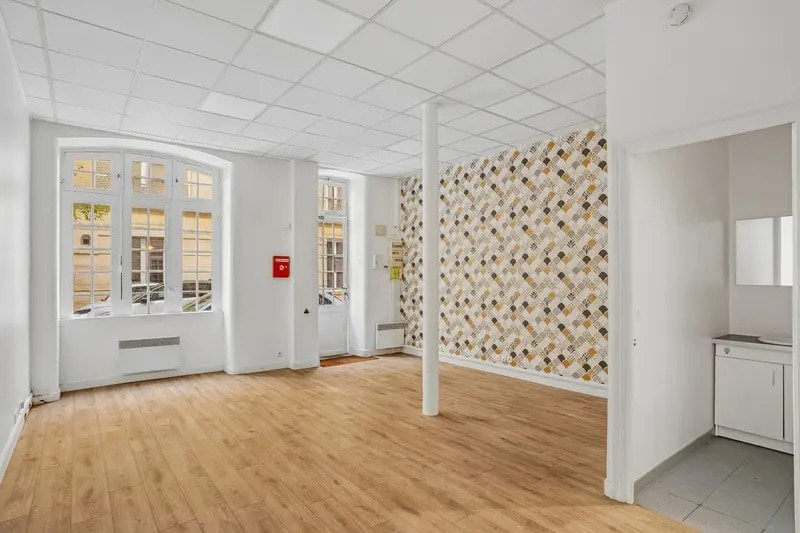 19 Rue De Marignan, Paris à louer Photo intérieure– Image 1 sur 6