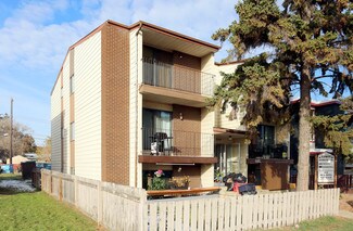 Plus de détails pour 10144 154th St NW, Edmonton, AB - Logement à vendre