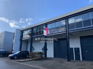 Plus de détails pour Local d'activités à louer