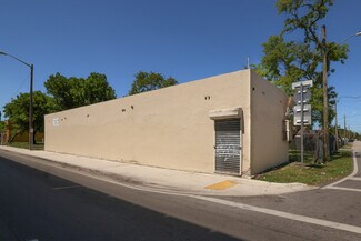 Plus de détails pour 5006 NW 27th Ave, Miami, FL - Local commercial à louer