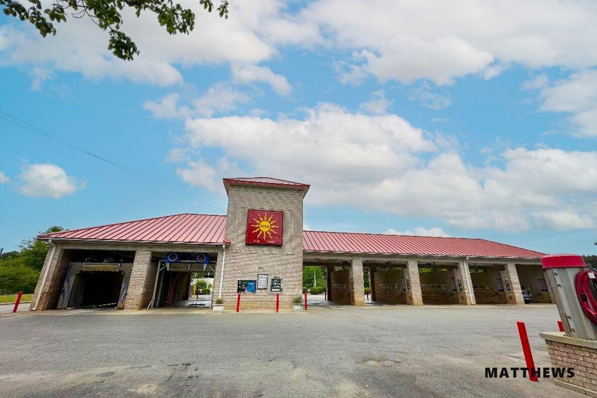 750 Veterans Pkwy W w, Clayton, NC à vendre Photo principale– Image 1 sur 4