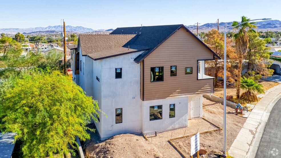 251 S Texas Ave, Henderson, NV à vendre - Photo de l’immeuble – Image 3 sur 7
