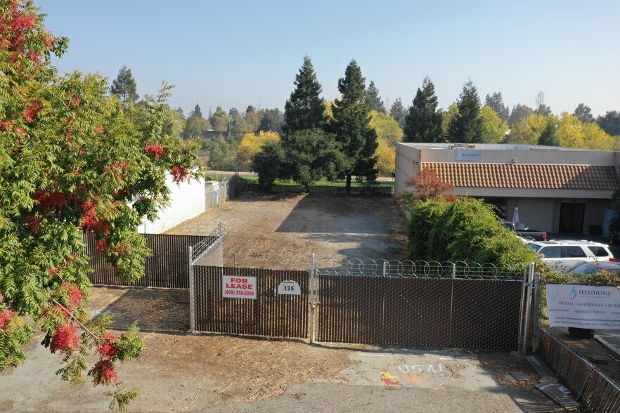 136 Gilman Ave, Campbell, CA à louer - Photo de l’immeuble – Image 1 sur 5