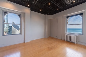 8 S Michigan Ave, Chicago, IL à louer Photo intérieure– Image 2 sur 7