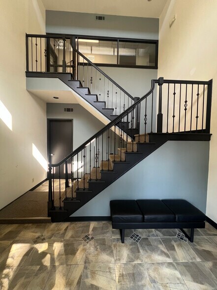 2255 Cumberland Pky SE, Atlanta, GA à louer - Photo de l’immeuble – Image 2 sur 16