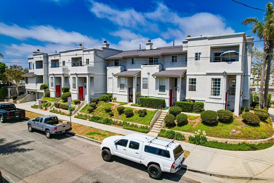 514 S Myers St, Oceanside, CA à vendre - Photo de l’immeuble – Image 3 sur 9