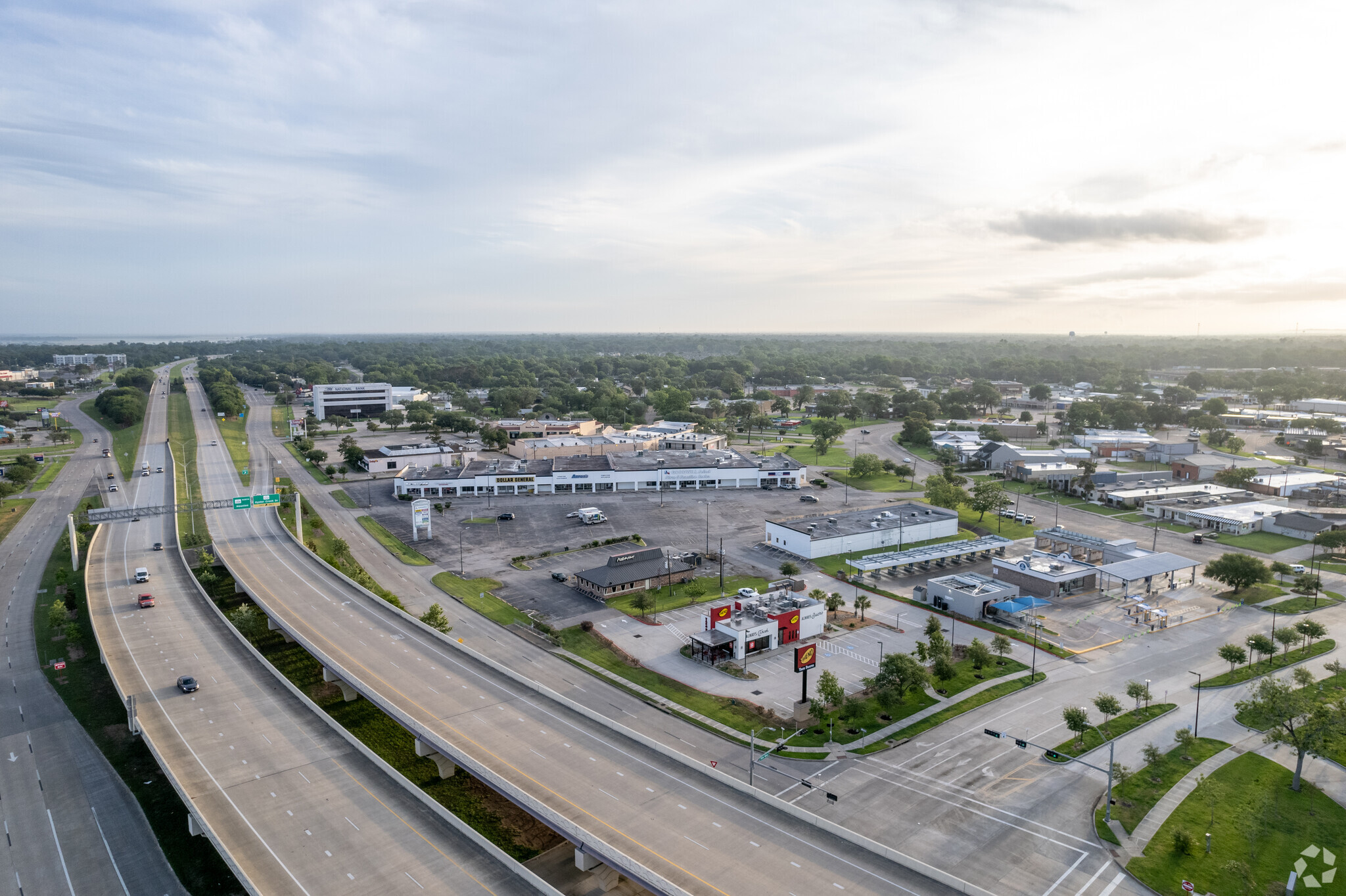 120 Circle Way St, Lake Jackson, TX à louer Aérien– Image 1 sur 20